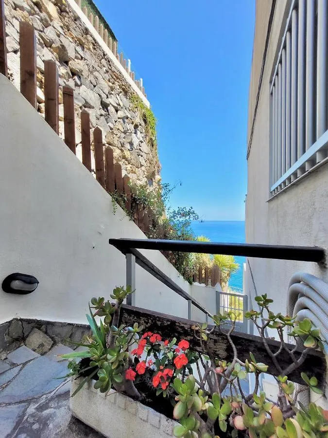 Ocean Cliffs Apartment Puerto de la Cruz  0*, Puerto de la Cruz (Tenerife) Spain
